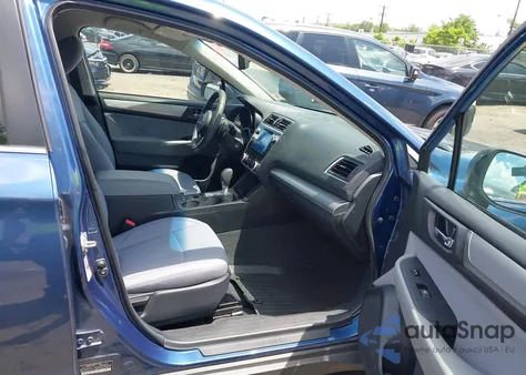 2019 Subaru Outback 2.5I Premium из США, поврежденный, VIN 4S4BSAFC1K3310763